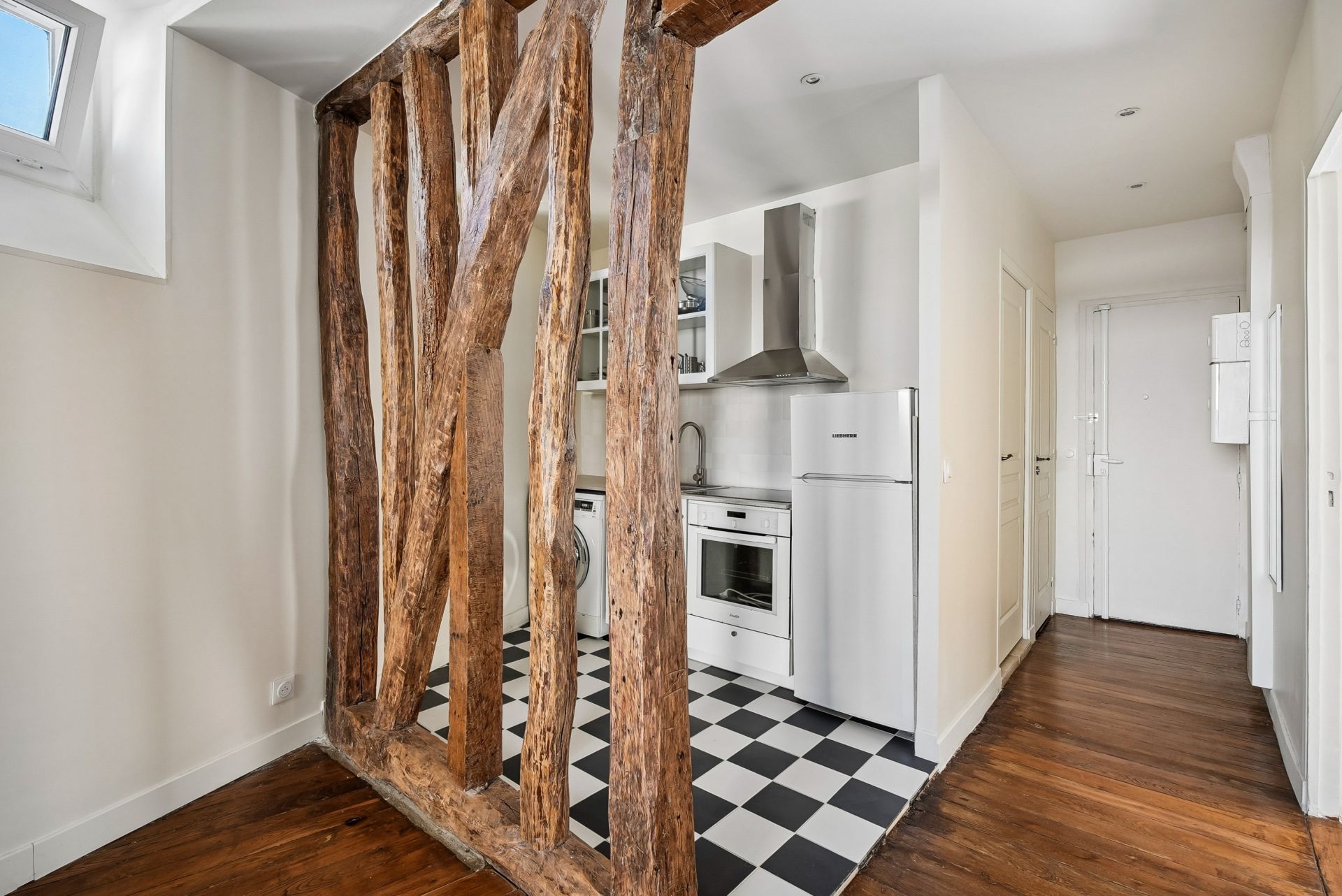 luxury apartment 2 Rooms for sale on PARIS (75018)