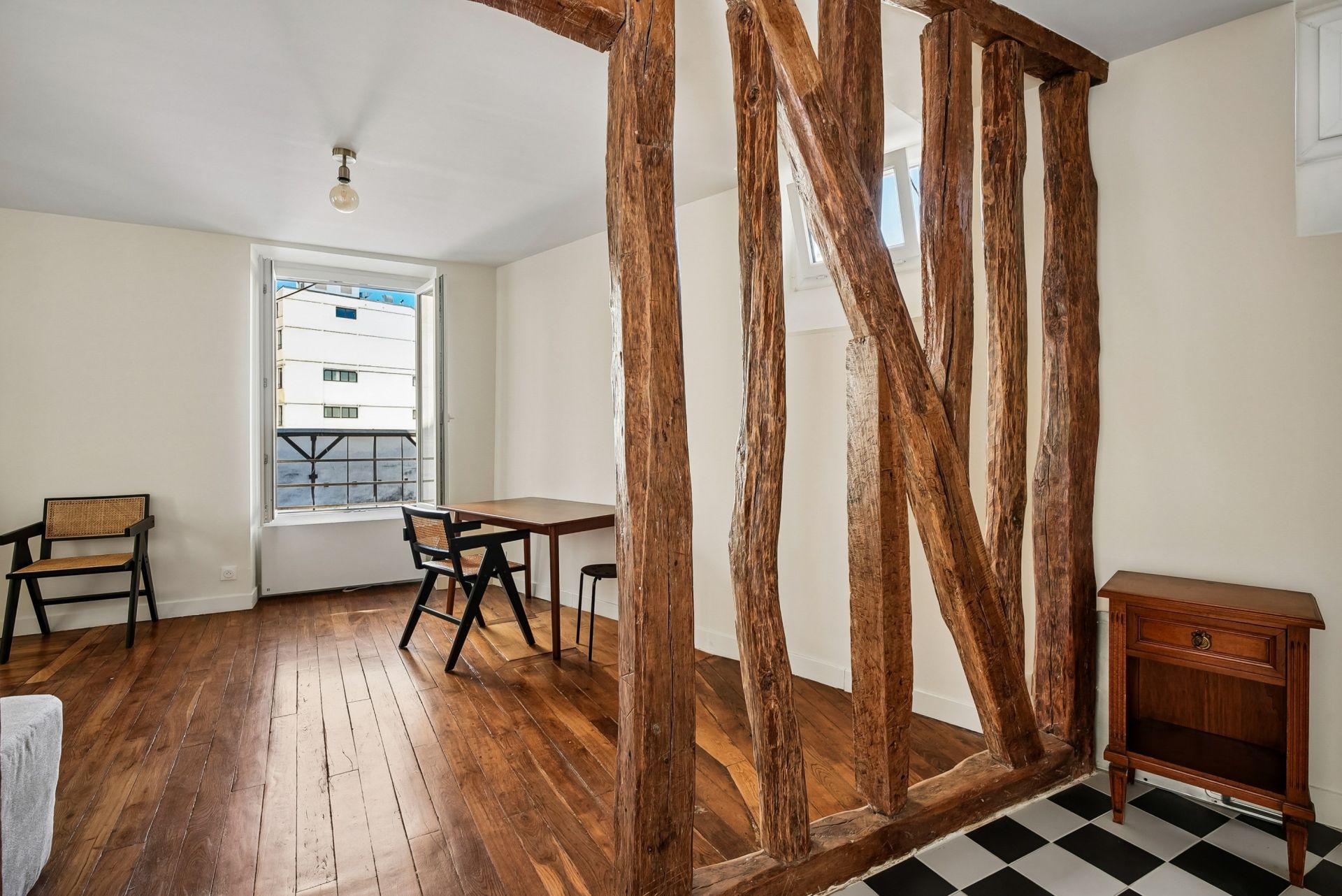 luxury apartment 2 Rooms for sale on PARIS (75018)