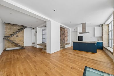 Sale Luxury loft Paris 18 6&nbsp;Rooms 107.03&nbsp;m²