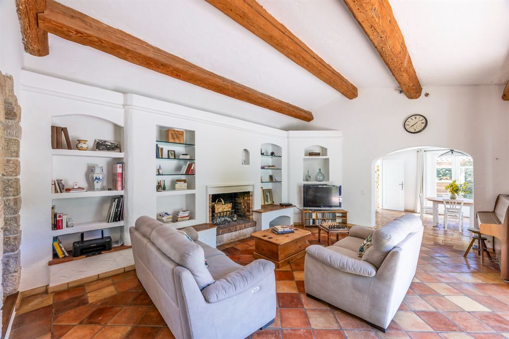 luxury villa 5 Rooms for sale on ROQUEFORT LES PINS (06330)