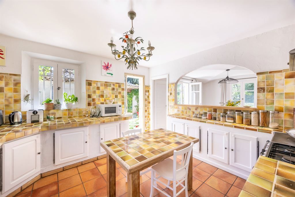 luxury villa 5 Rooms for sale on ROQUEFORT LES PINS (06330)