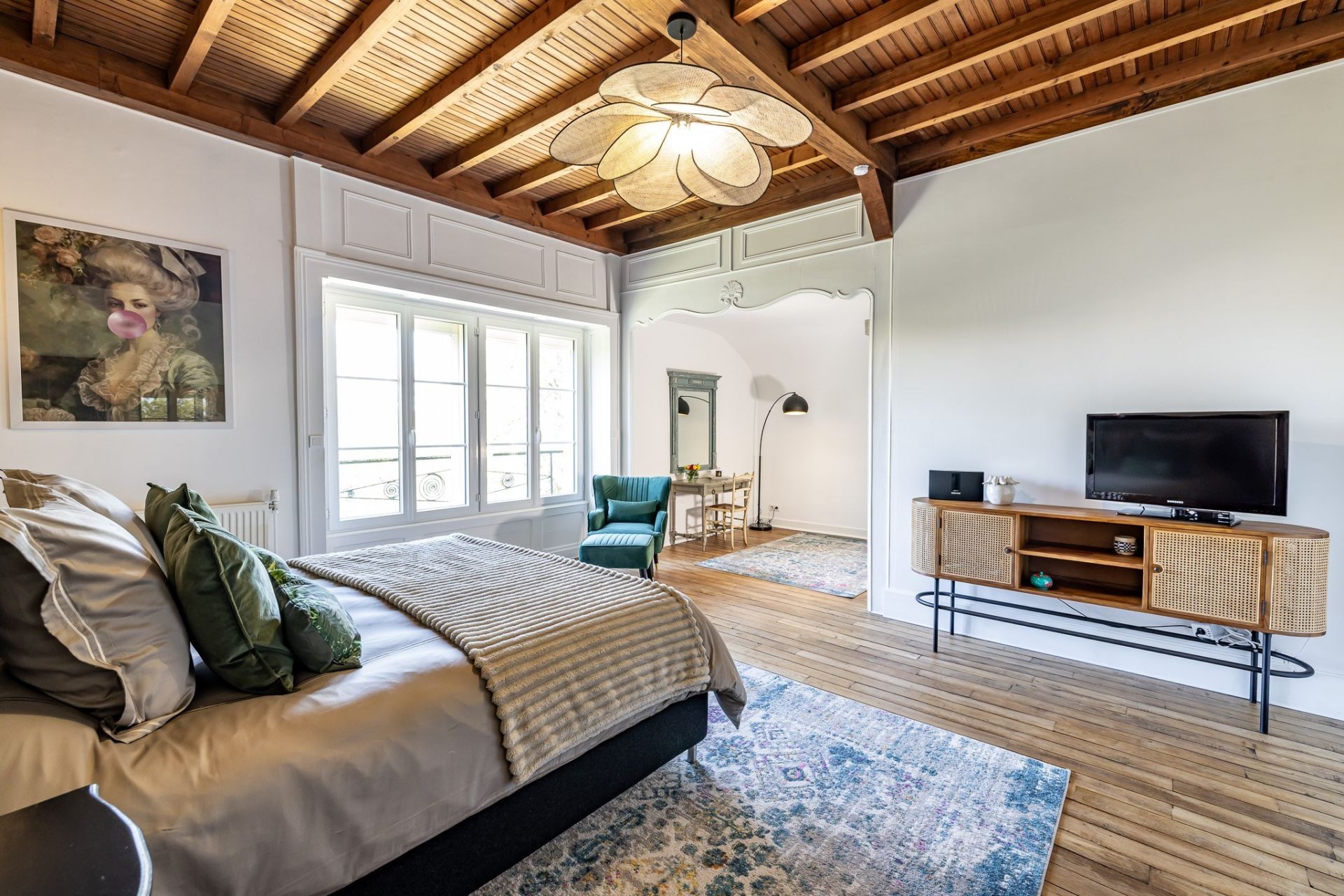 luxury house 10 Rooms for sale on BRANTOME (24310)