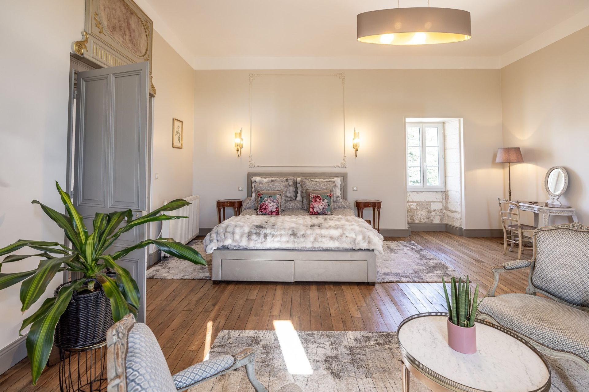 luxury house 10 Rooms for sale on BRANTOME (24310)