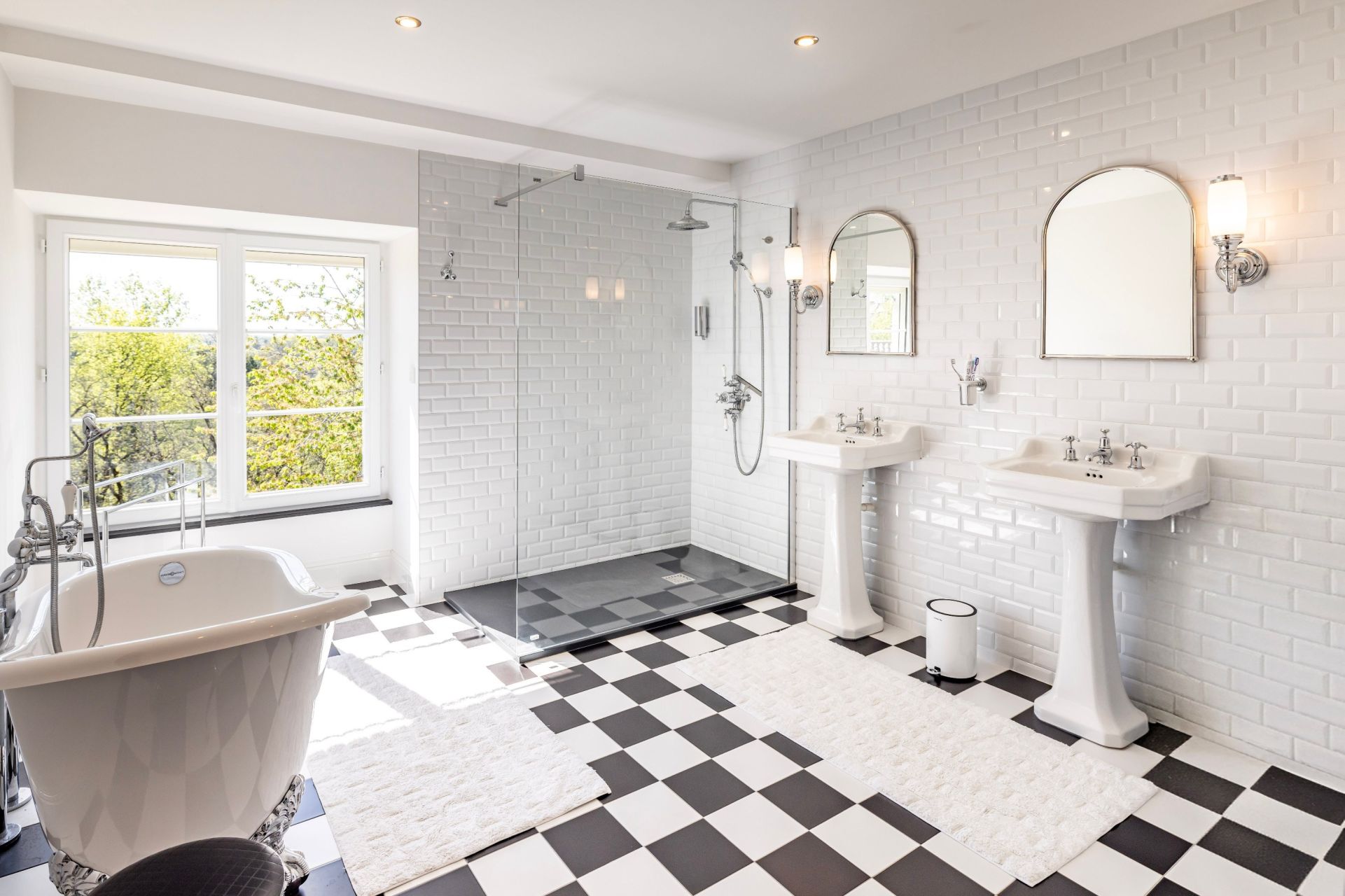 luxury house 10 Rooms for sale on BRANTOME EN PERIGORD (24310)