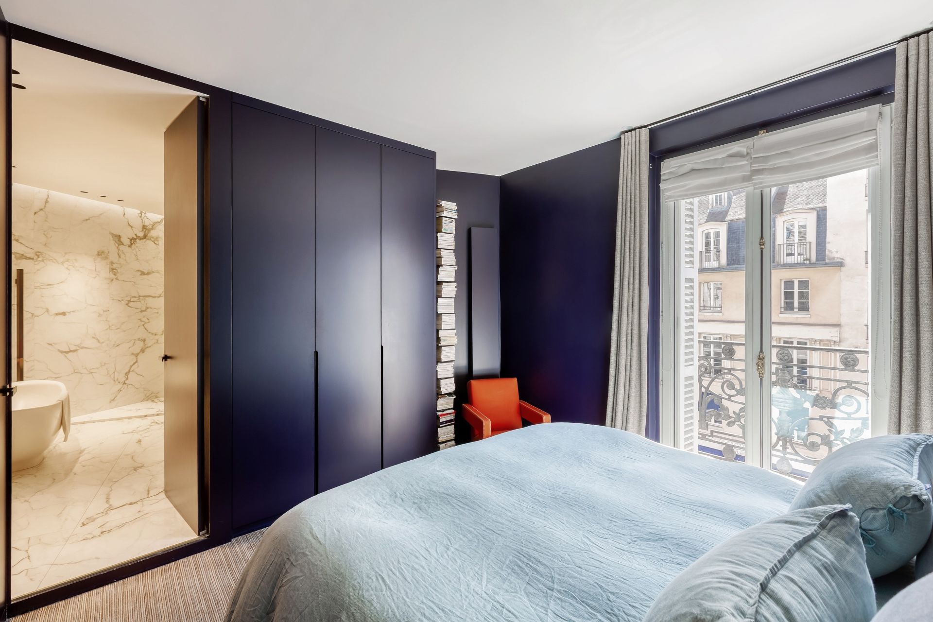 luxury apartment 4 Rooms for sale on PARIS (75007)