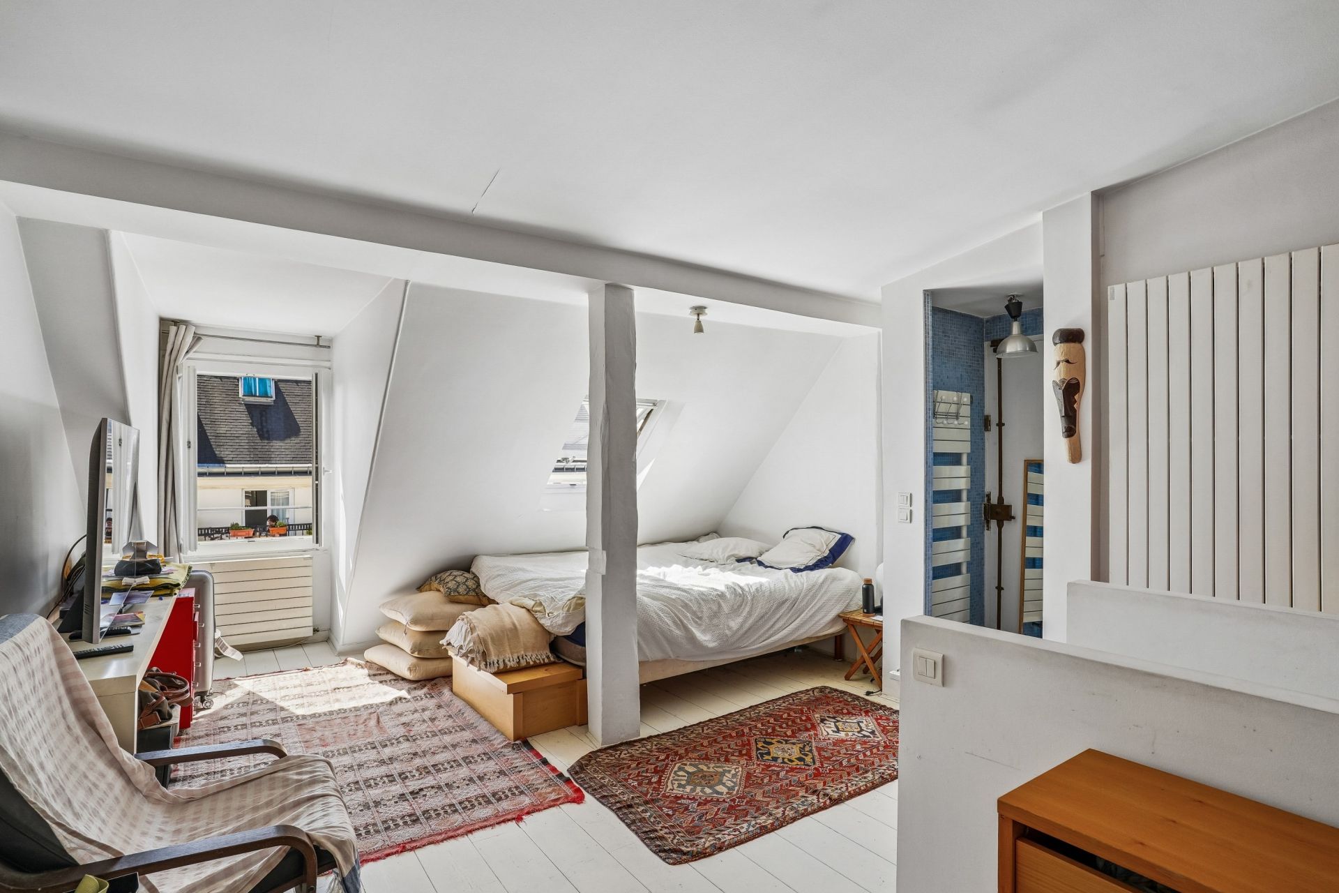 luxury apartment 5 Rooms for sale on PARIS (75010)