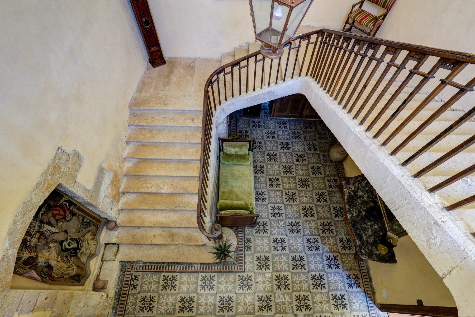 castle 30 Rooms for sale on LECTOURE (32700)