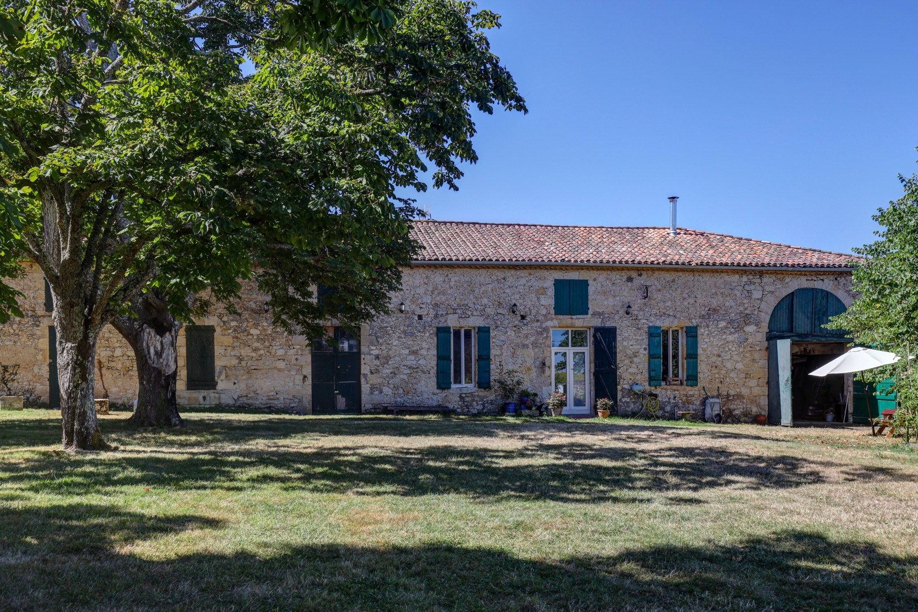 castle 30 Rooms for sale on LECTOURE (32700)