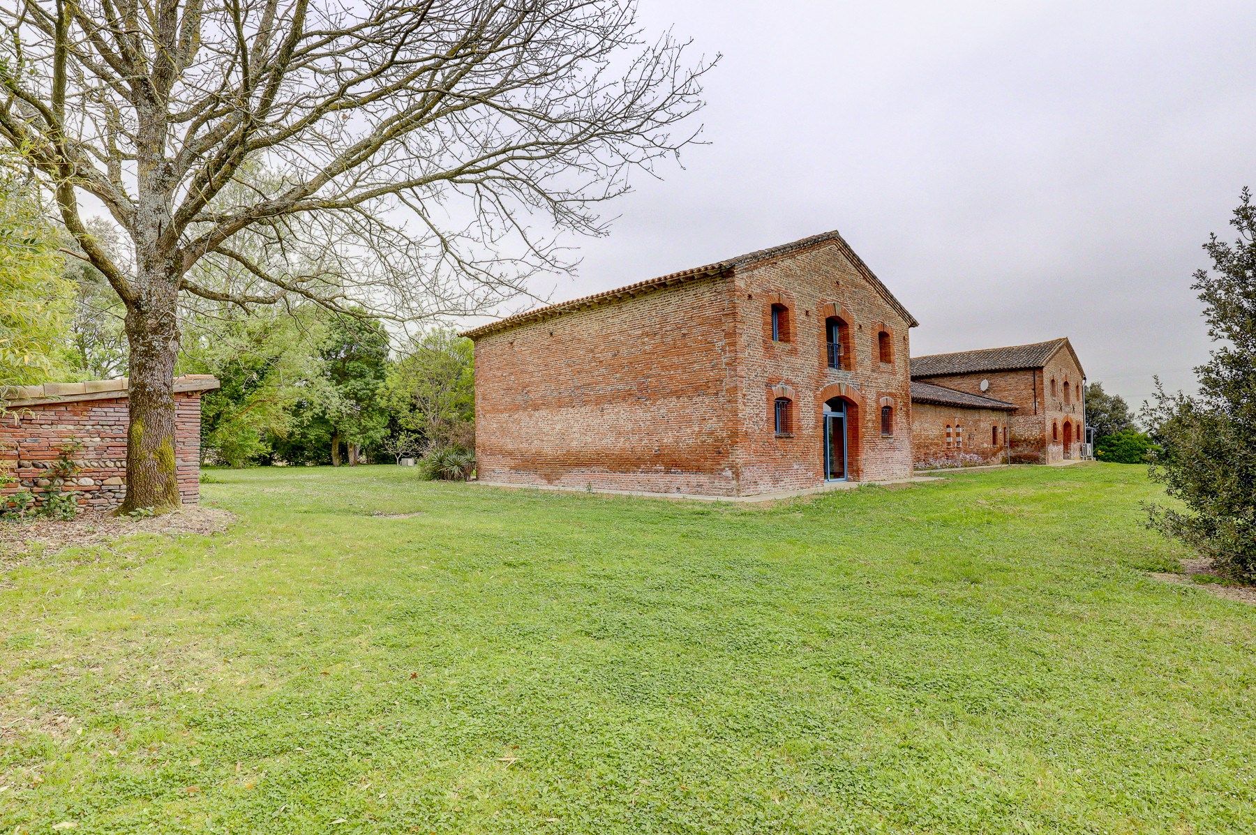 maison de luxe 10 Pièces en vente sur ST PIERRE DE LAGES (31570)