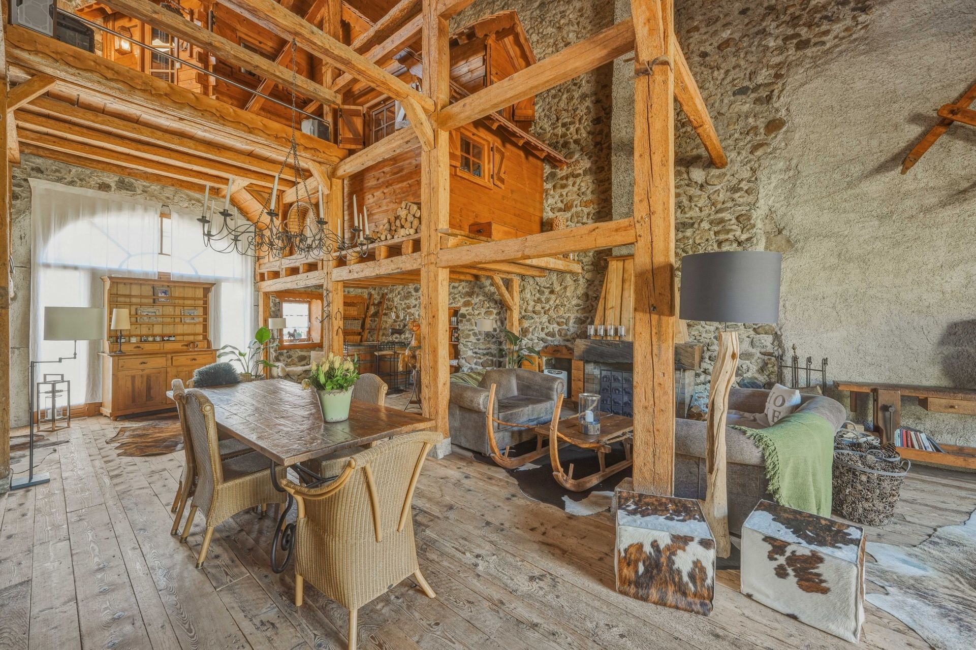 maison de luxe 6 Pièces en vente sur DIVONNE LES BAINS (01220)