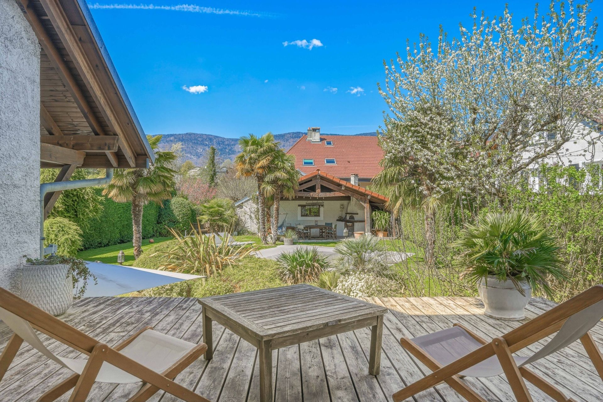 maison de luxe 6 Pièces en vente sur DIVONNE LES BAINS (01220)