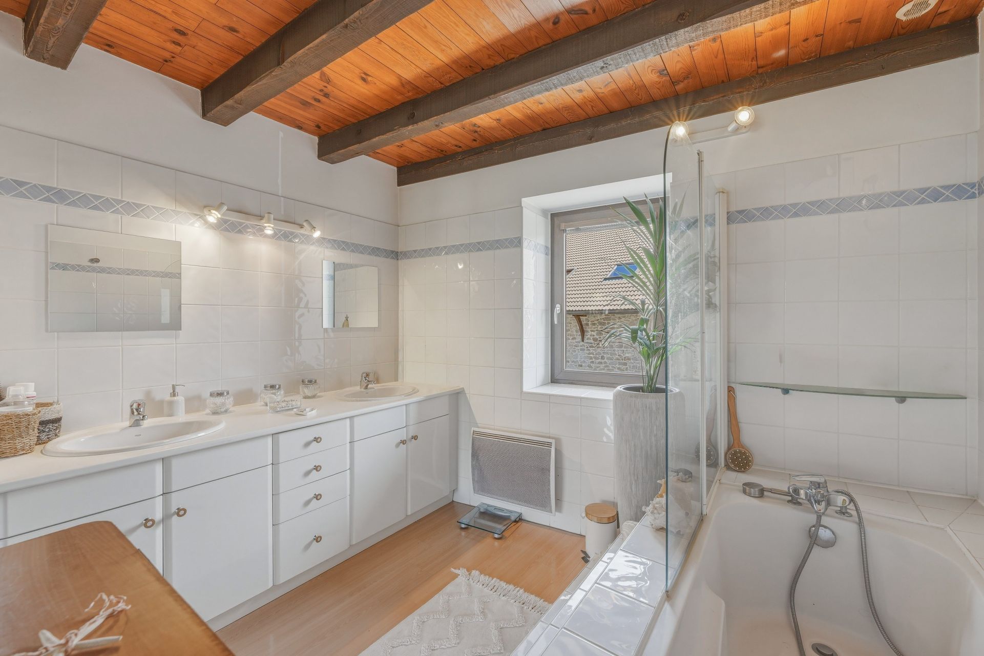 maison de luxe 6 Pièces en vente sur DIVONNE LES BAINS (01220)