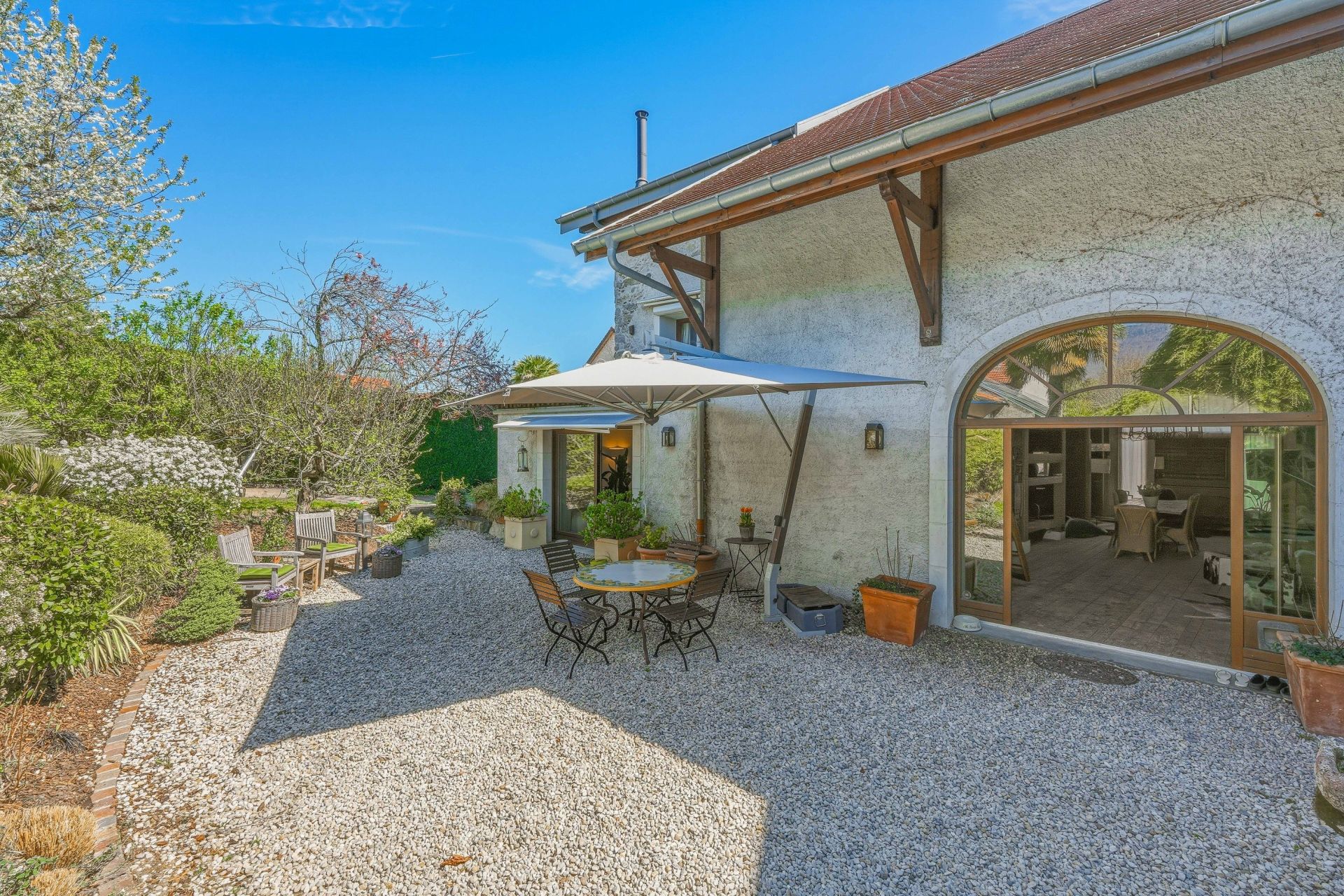 maison de luxe 6 Pièces en vente sur DIVONNE LES BAINS (01220)