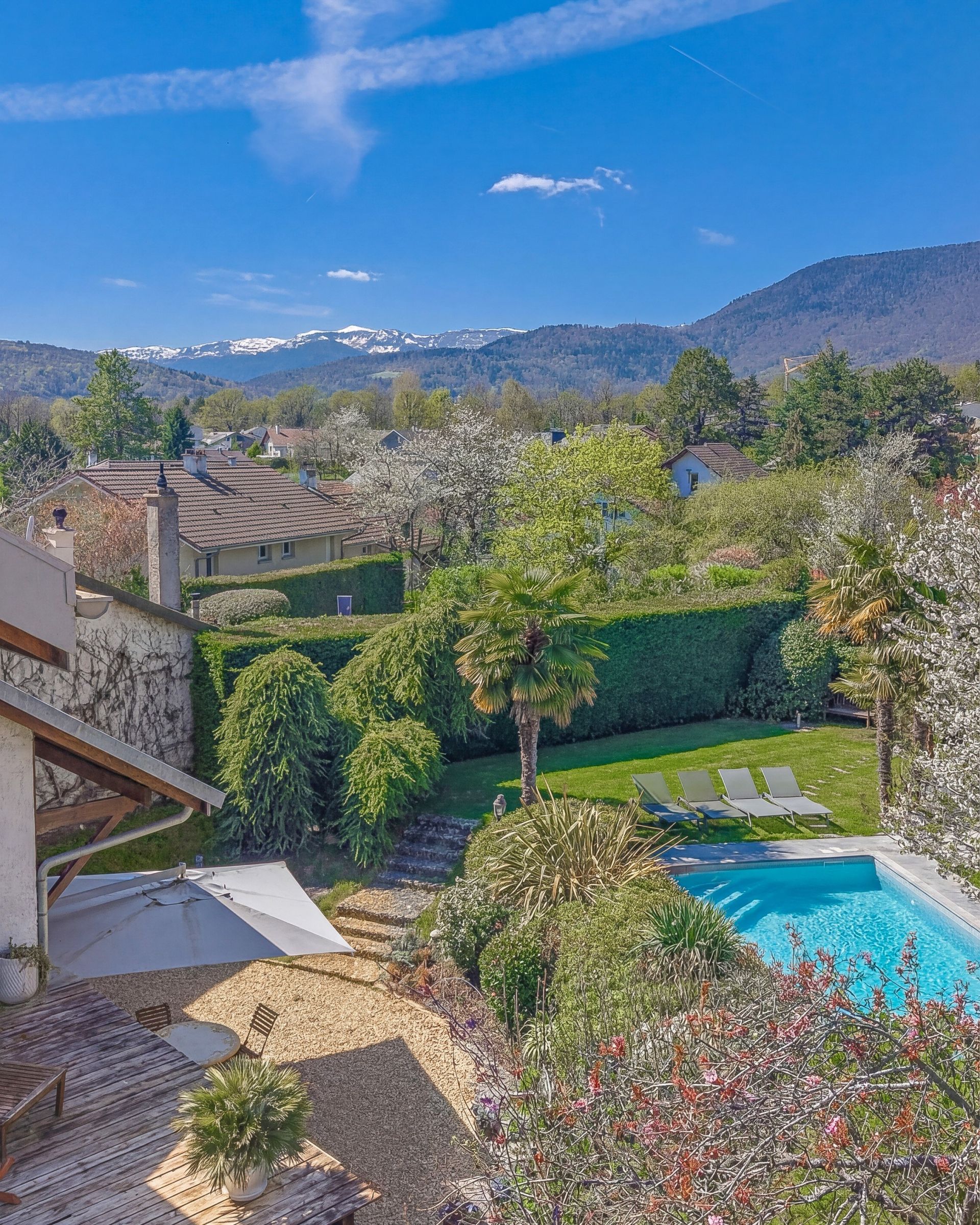 maison de luxe 6 Pièces en vente sur DIVONNE LES BAINS (01220)