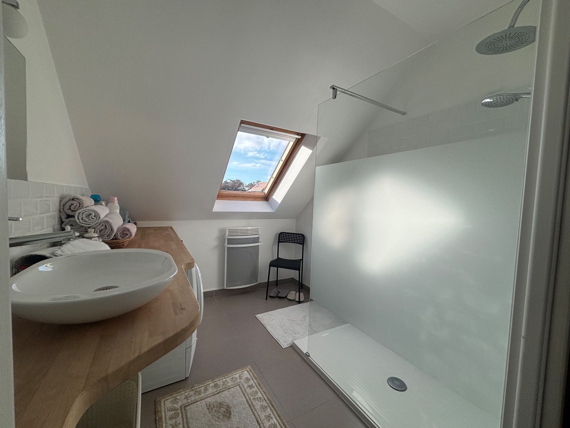 luxury house 7 Rooms for sale on OUISTREHAM (14150)