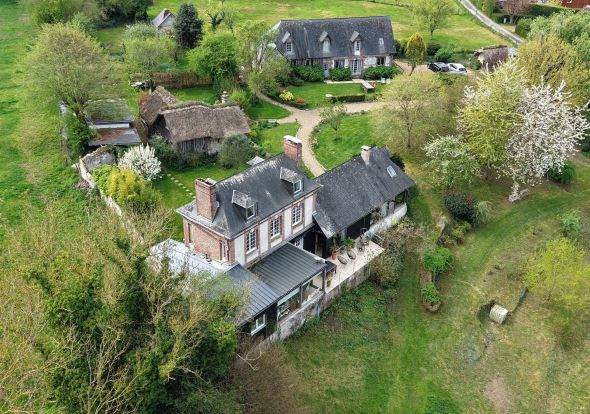 Sale Luxury house Gonneville-sur-Honfleur 19&nbsp;Rooms 402&nbsp;m²