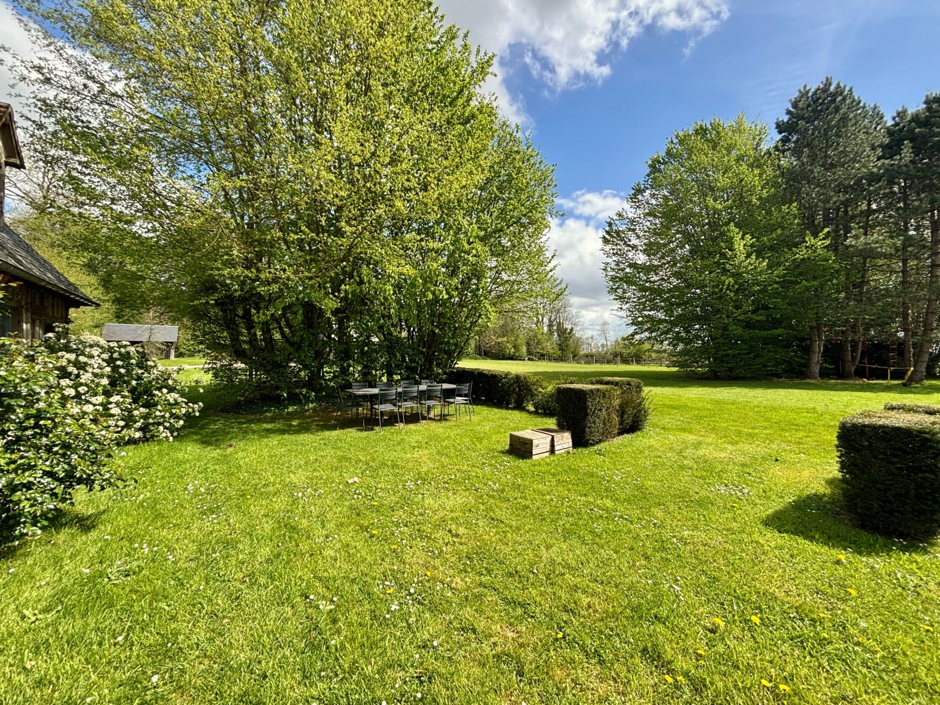 maison de luxe 10 Pièces en vente sur MORAINVILLE JOUVEAUX (27260)