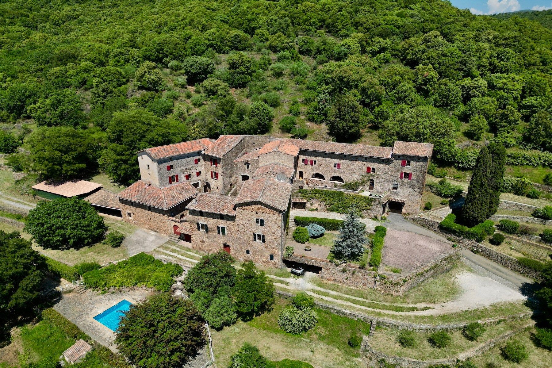 mas 33 Rooms for sale on ANDUZE (30140)