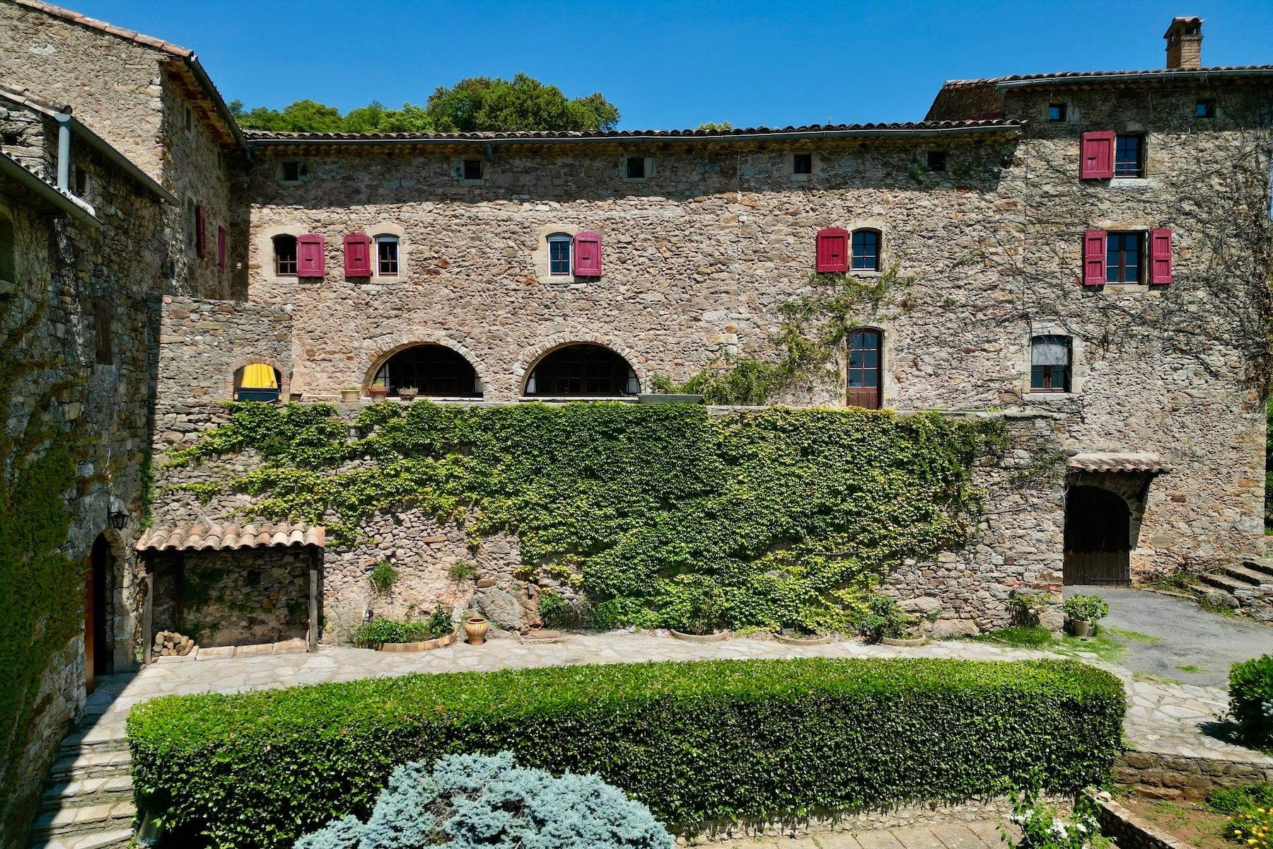 mas 33 Rooms for sale on ANDUZE (30140)