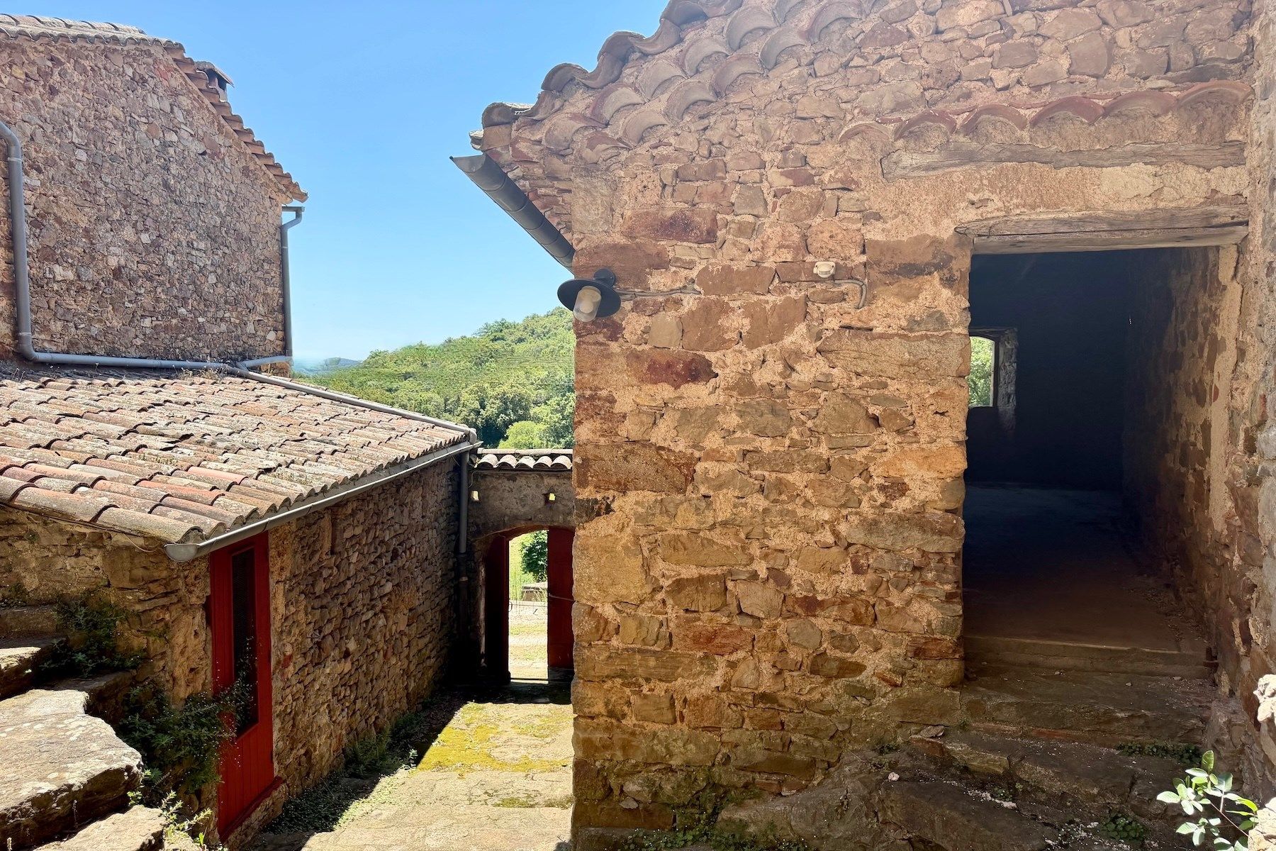 mas 33 Rooms for sale on ANDUZE (30140)