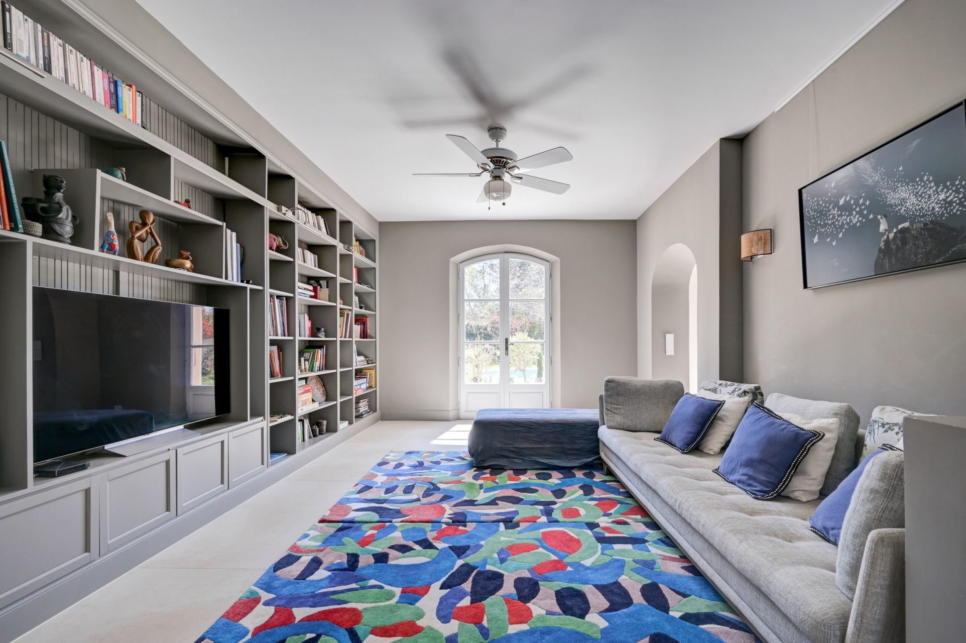 luxury house 7 Rooms for sale on LUYNES (13080)