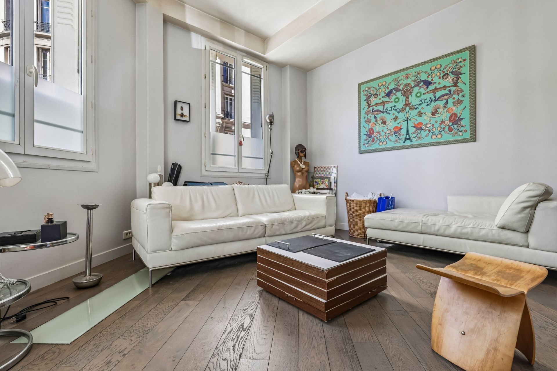 luxury apartment 4 Rooms for sale on PARIS (75018)