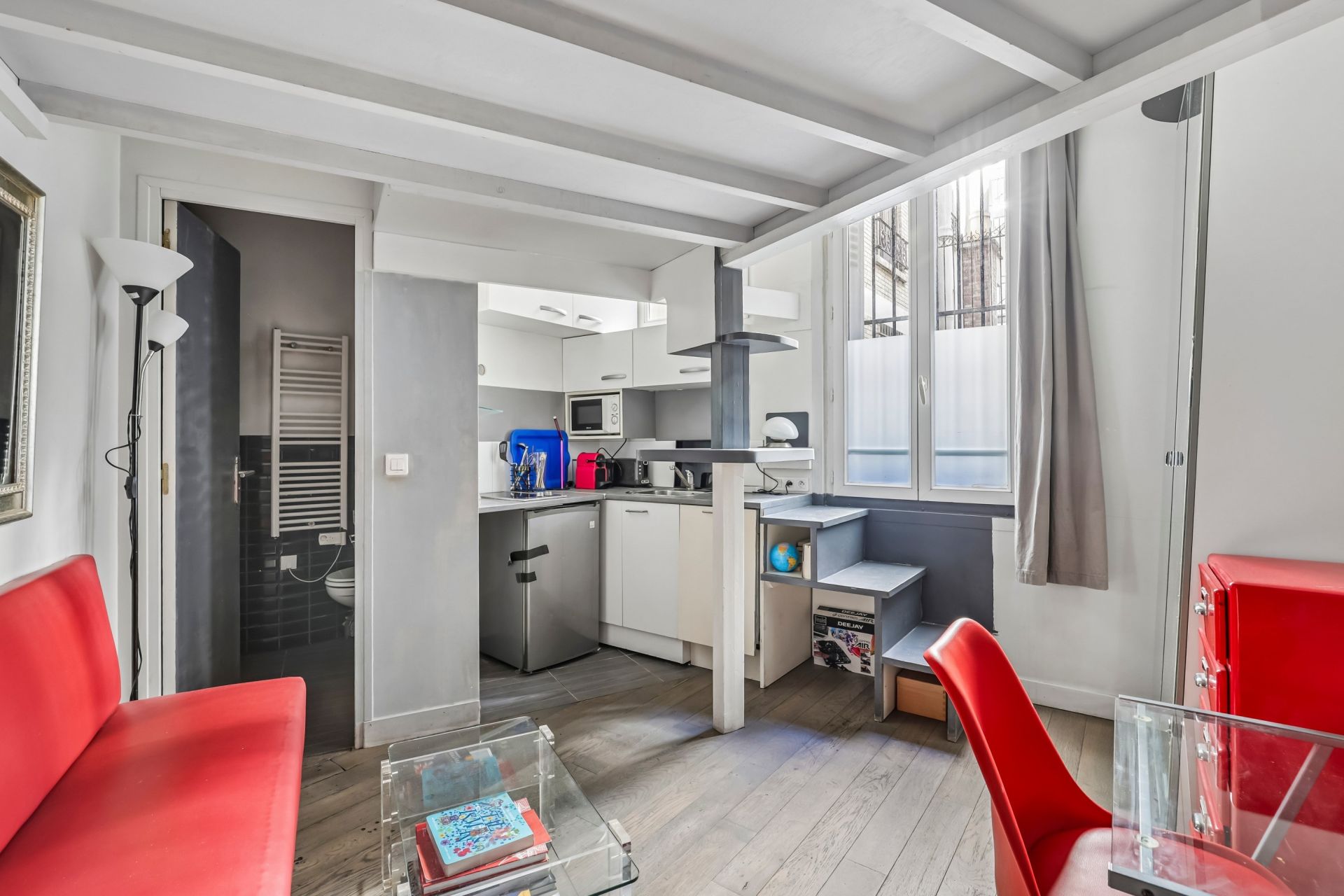 luxury apartment 4 Rooms for sale on PARIS (75018)