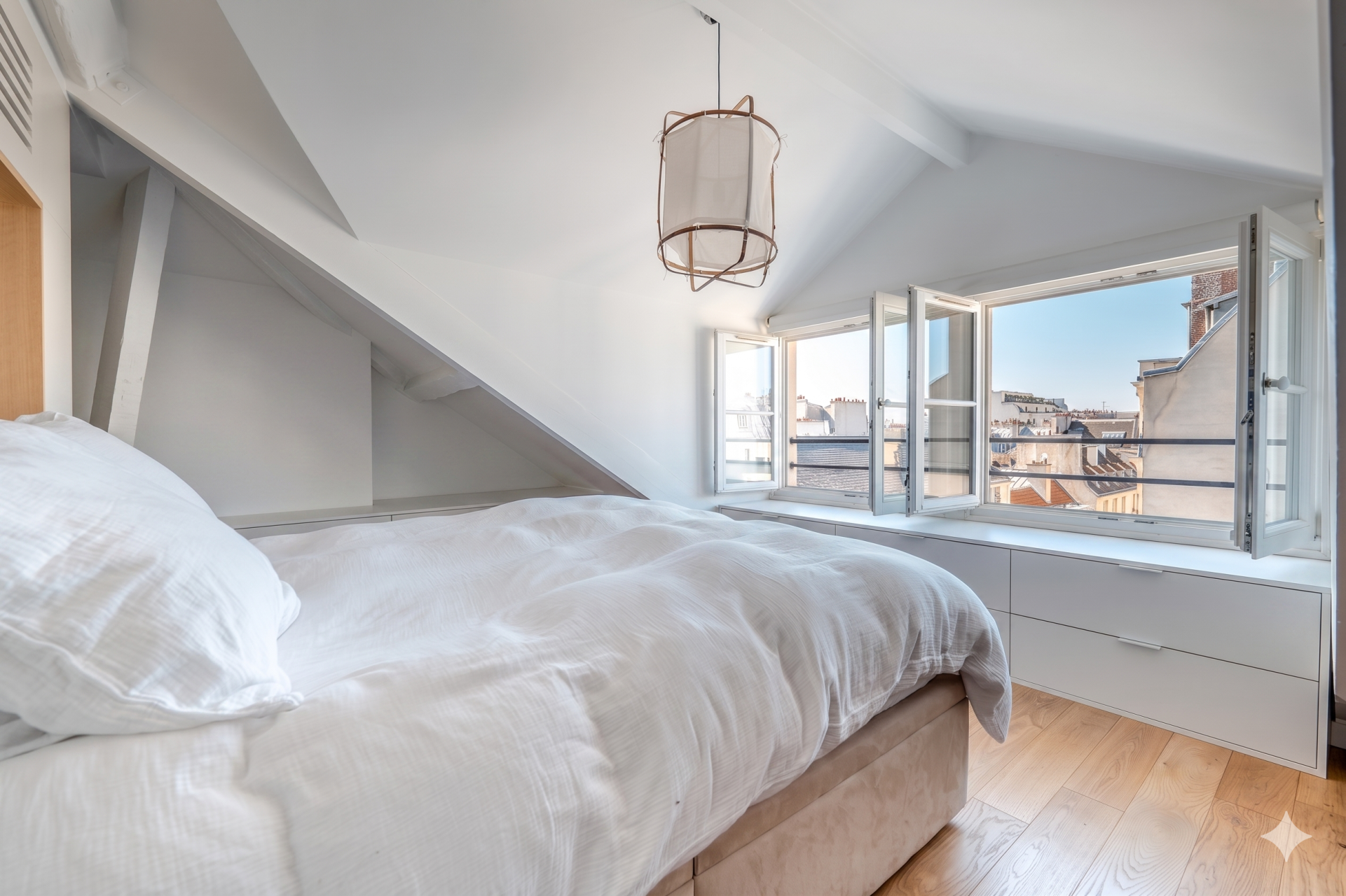 duplex de luxe 2 Pièces en vente sur PARIS (75003)