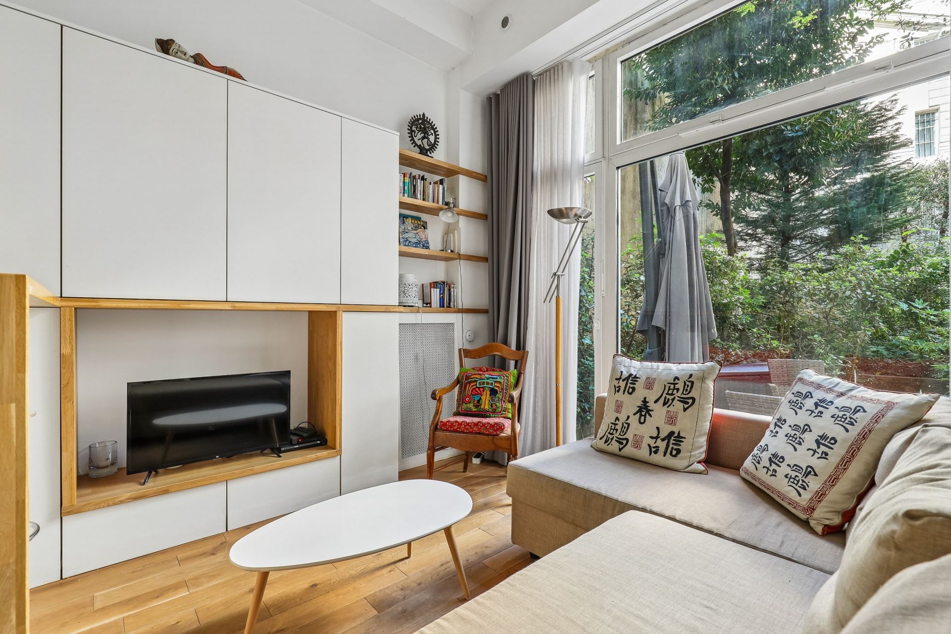 luxury apartment 1 room for sale on PARIS (75006)