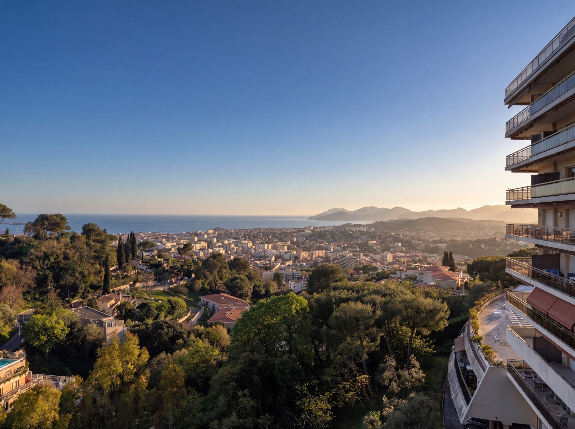 appartement de luxe 4 Pièces en vente sur LE CANNET (06110)