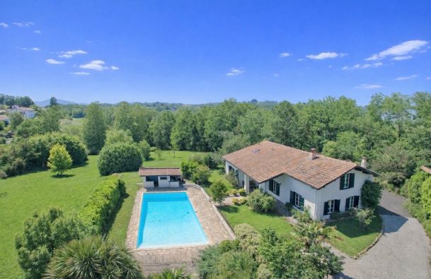 Sale Luxury house Ascain 9&nbsp;Rooms 275&nbsp;m²