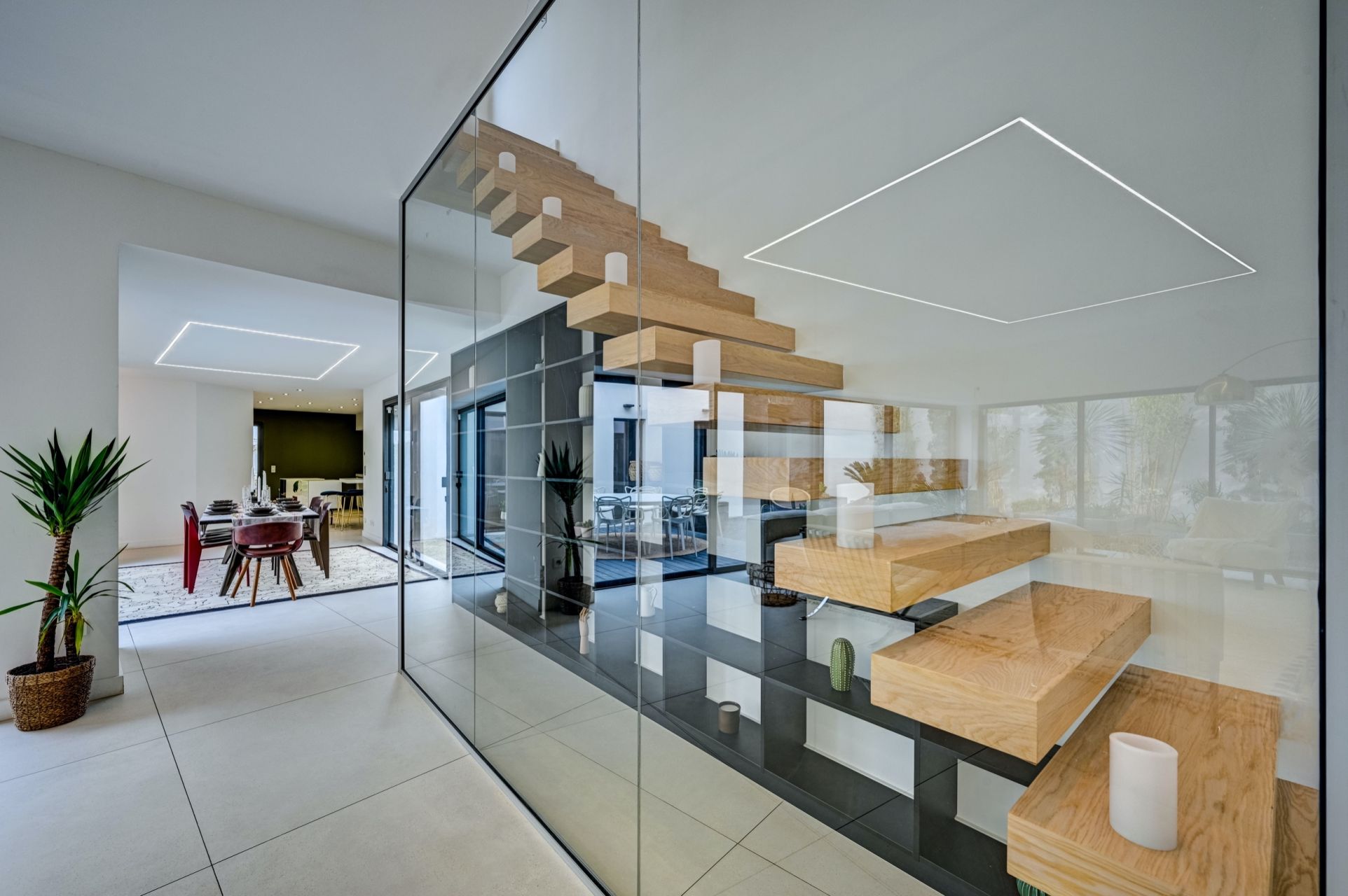 luxury house 6 Rooms for sale on AIX EN PROVENCE (13100)
