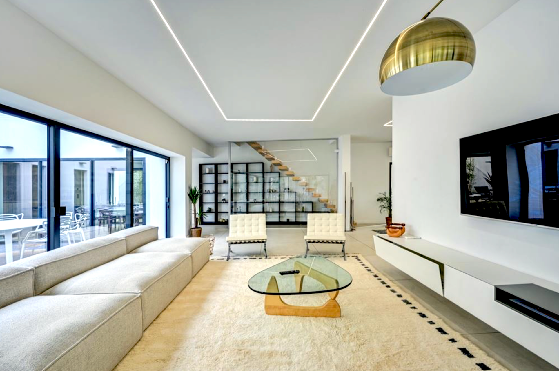 luxury house 6 Rooms for sale on AIX EN PROVENCE (13100)