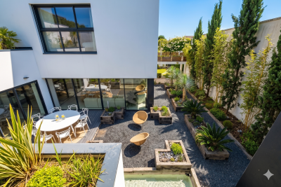 Sale Luxury house Aix-en-Provence 6&nbsp;Rooms 225&nbsp;m²