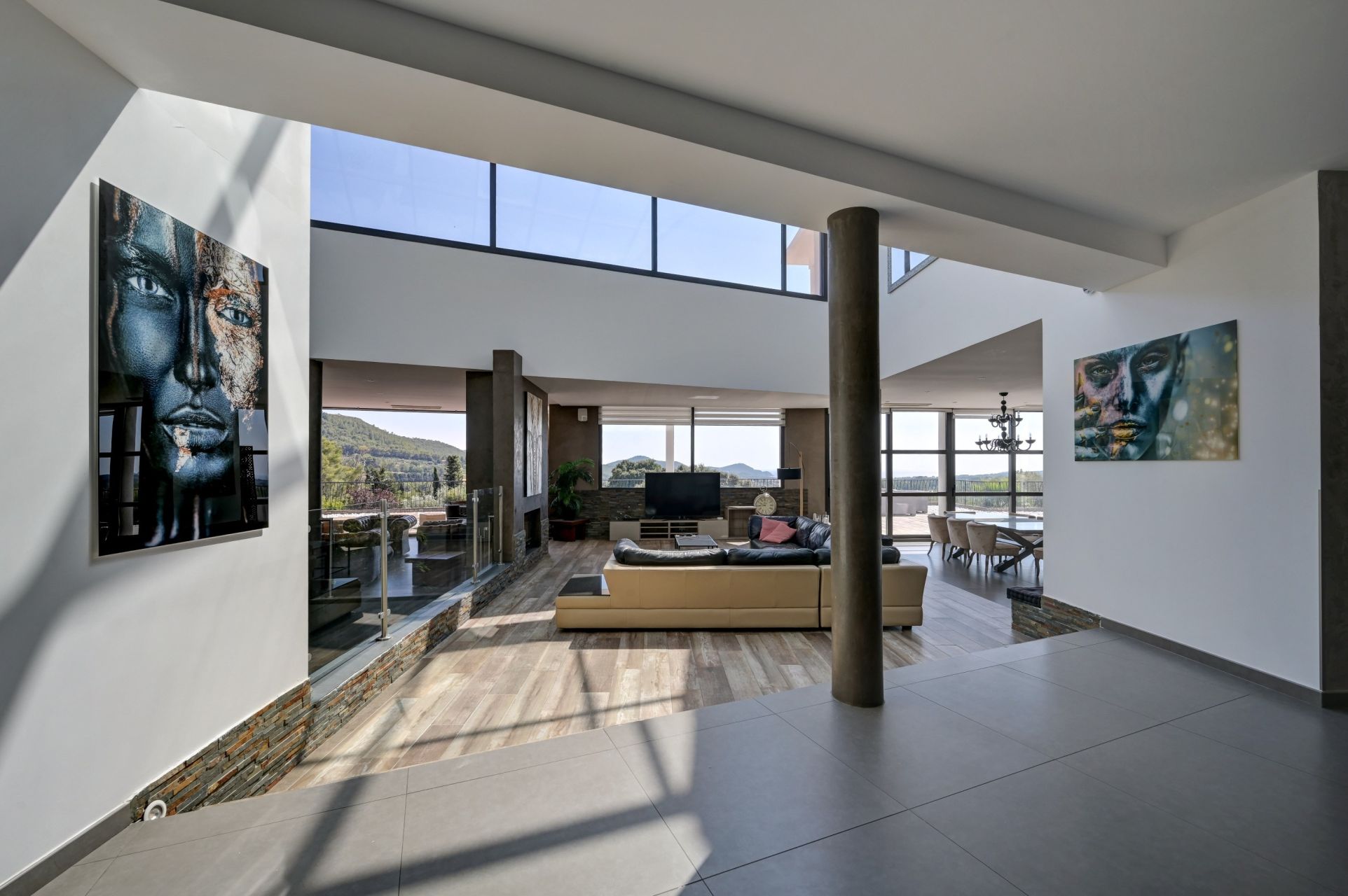 luxury house 8 Rooms for rent on LA CADIERE D AZUR (83740)