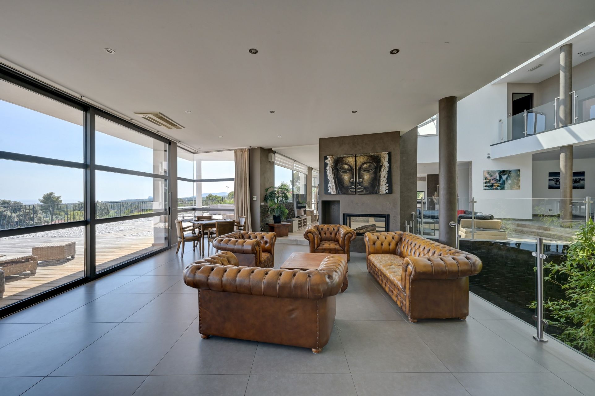 luxury house 8 Rooms for rent on LA CADIERE D AZUR (83740)