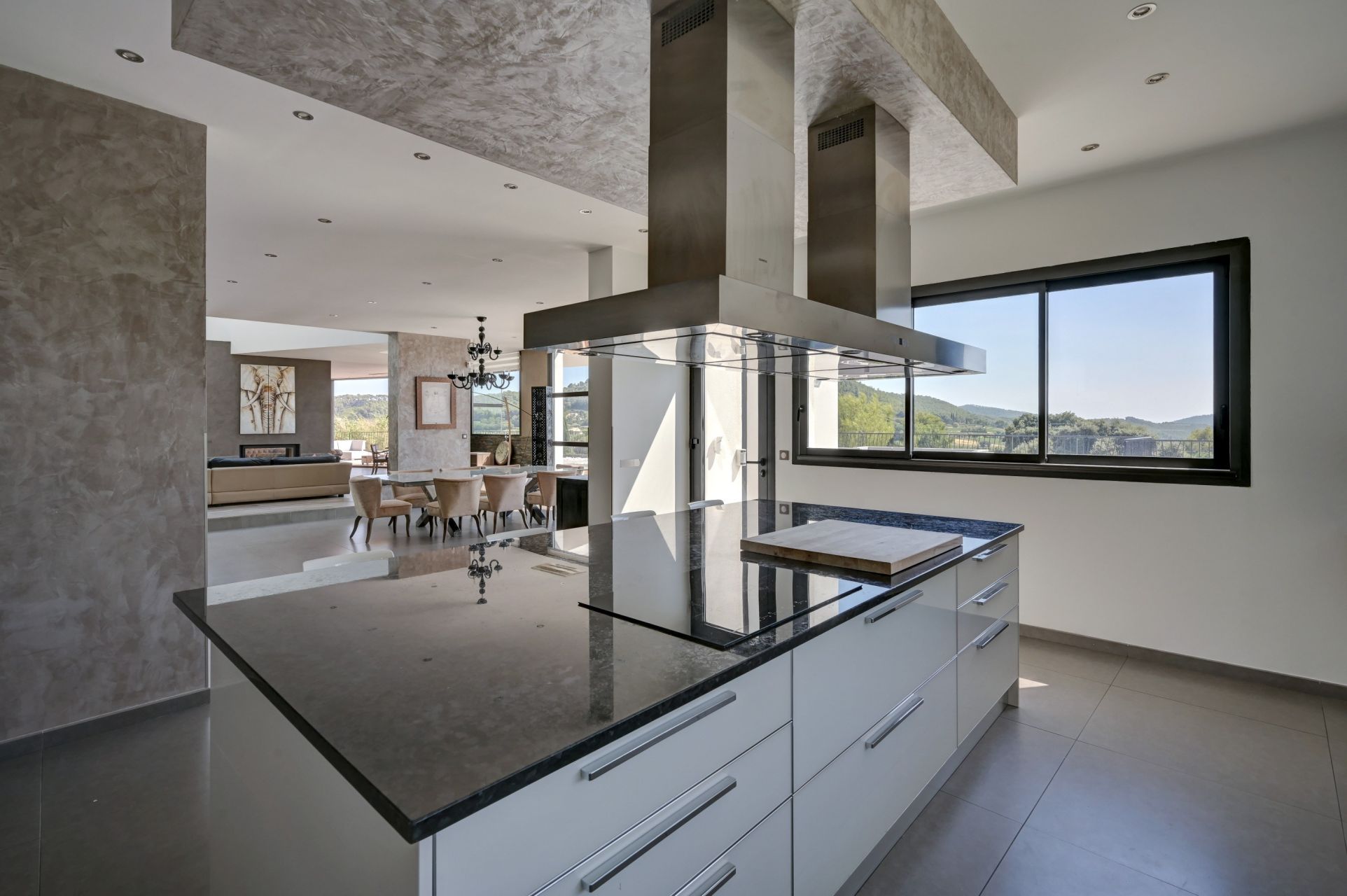 luxury house 8 Rooms for rent on LA CADIERE D AZUR (83740)