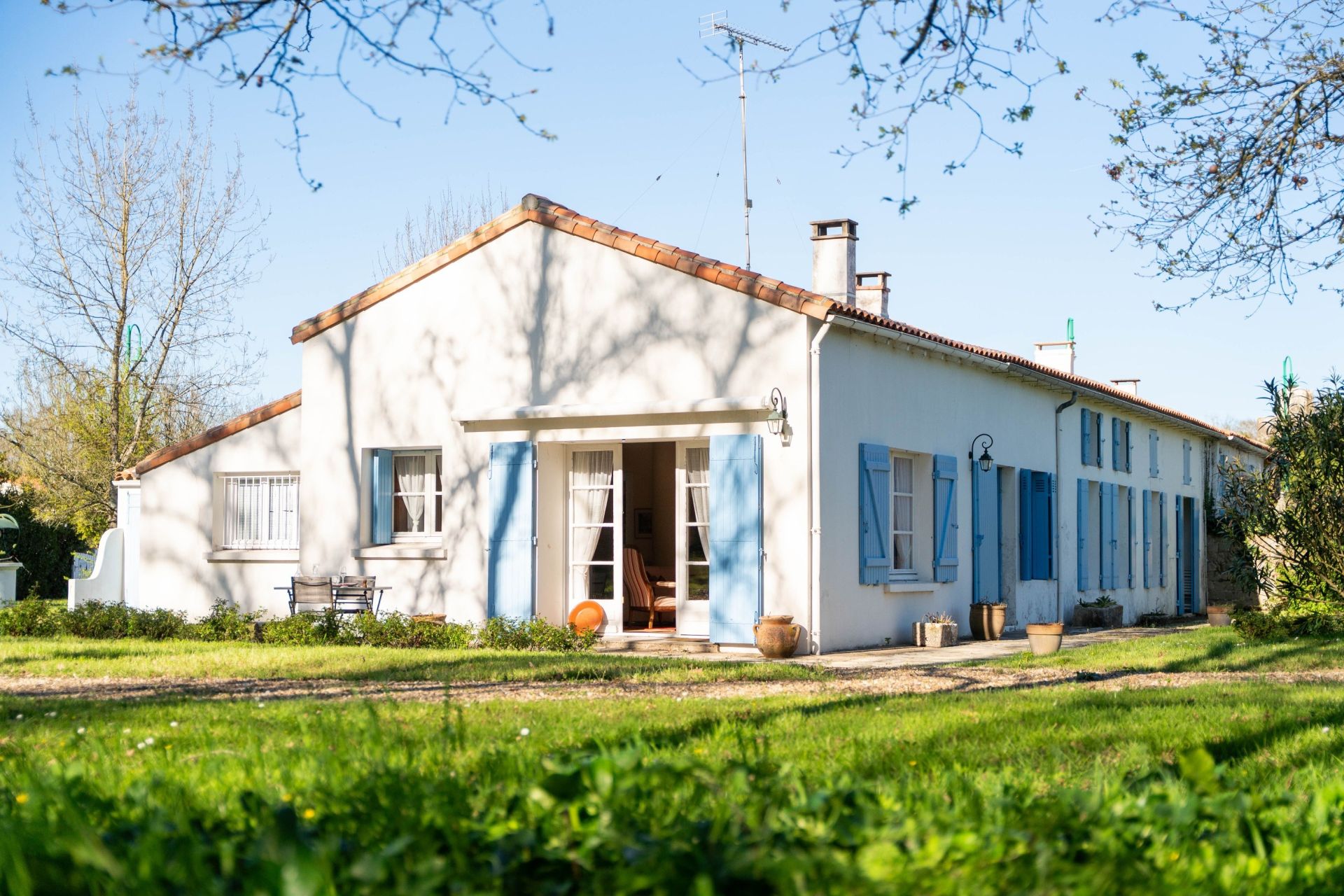 maison de luxe 11 Pièces en vente sur BREUILLET (17920)