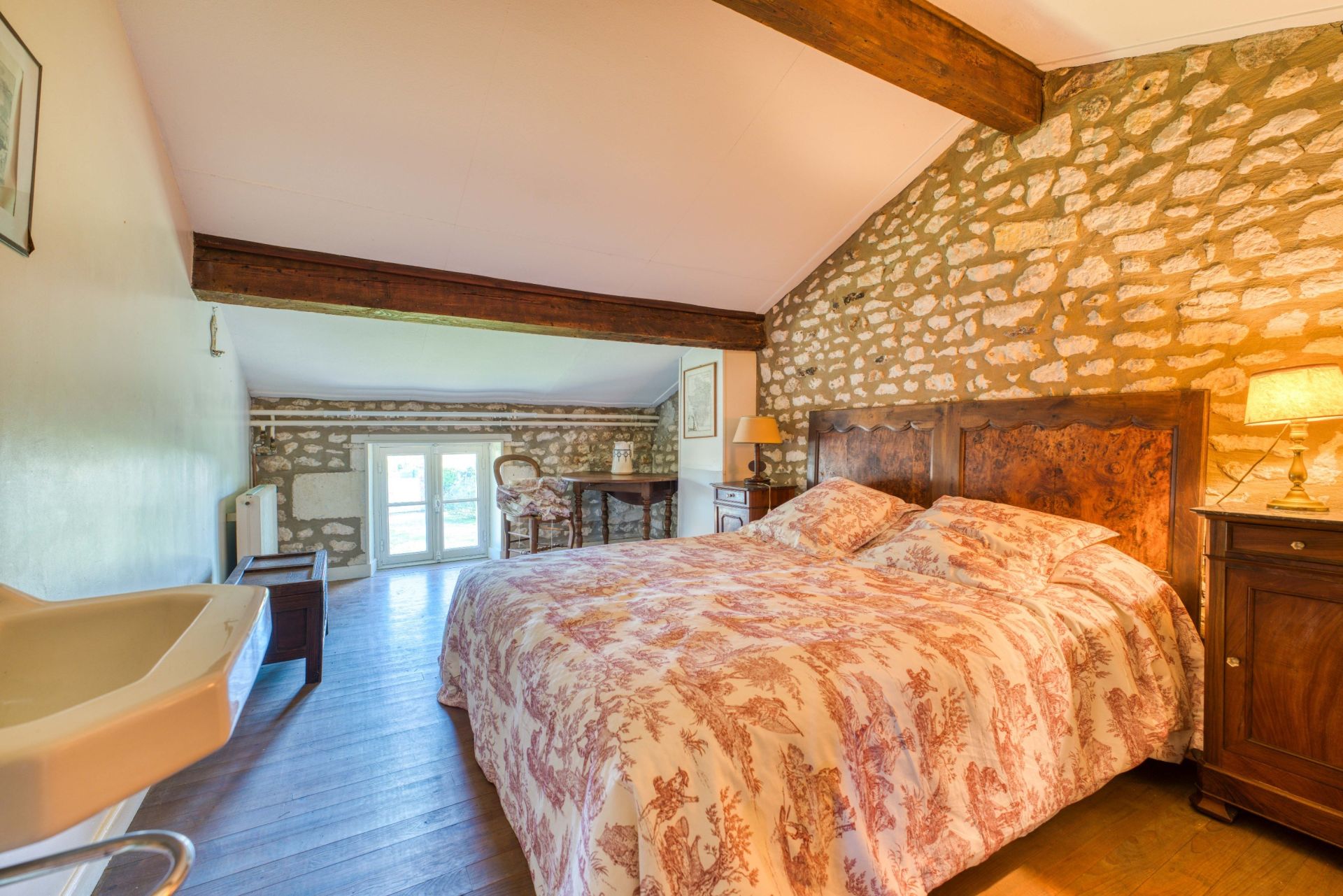 maison de luxe 11 Pièces en vente sur BREUILLET (17920)