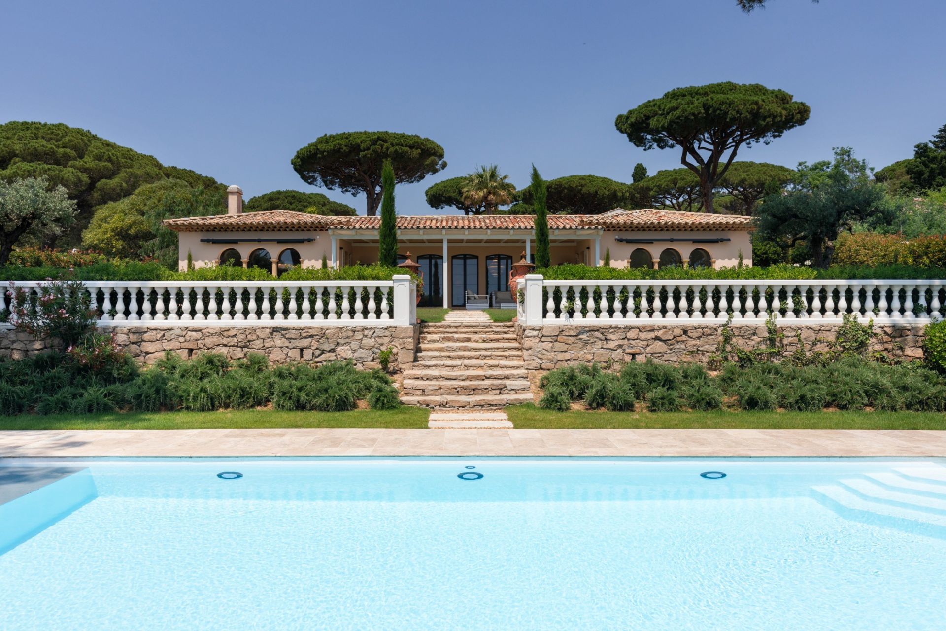 villa de luxe 15 Pièces en vente sur GRIMAUD (83310)