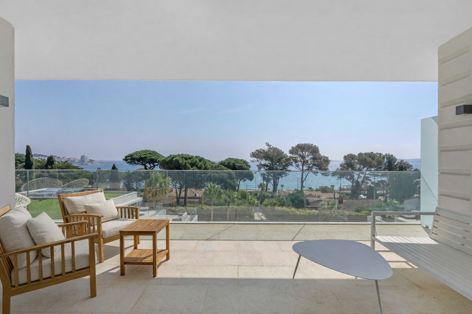luxury apartment 4 Rooms for sale on STE MAXIME (83120)