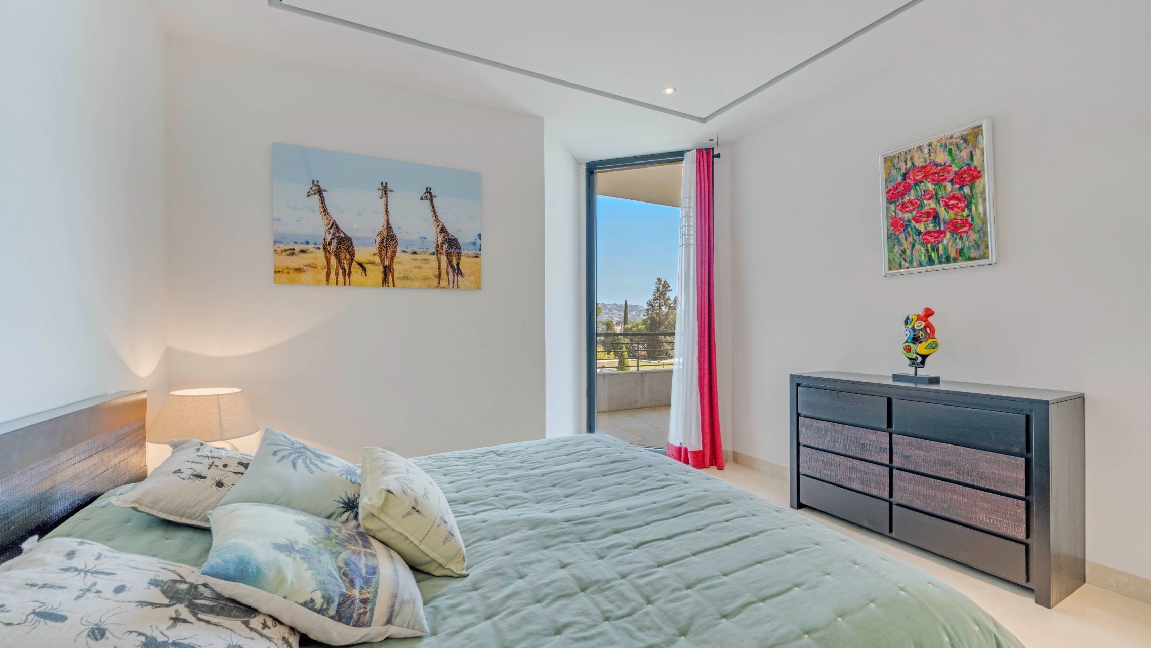 luxury apartment 4 Rooms for sale on STE MAXIME (83120)