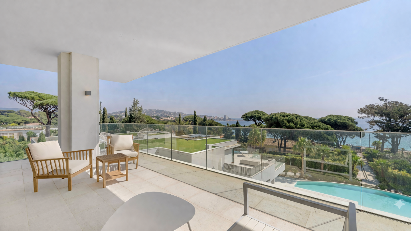 luxury apartment 4 Rooms for sale on STE MAXIME (83120)
