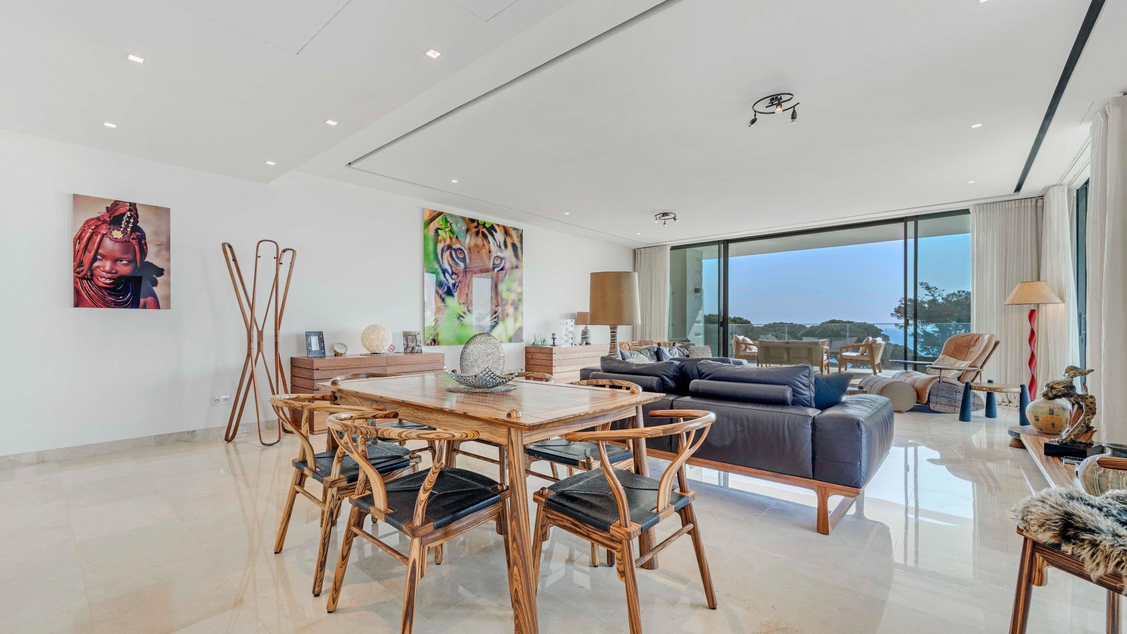 luxury apartment 4 Rooms for sale on STE MAXIME (83120)