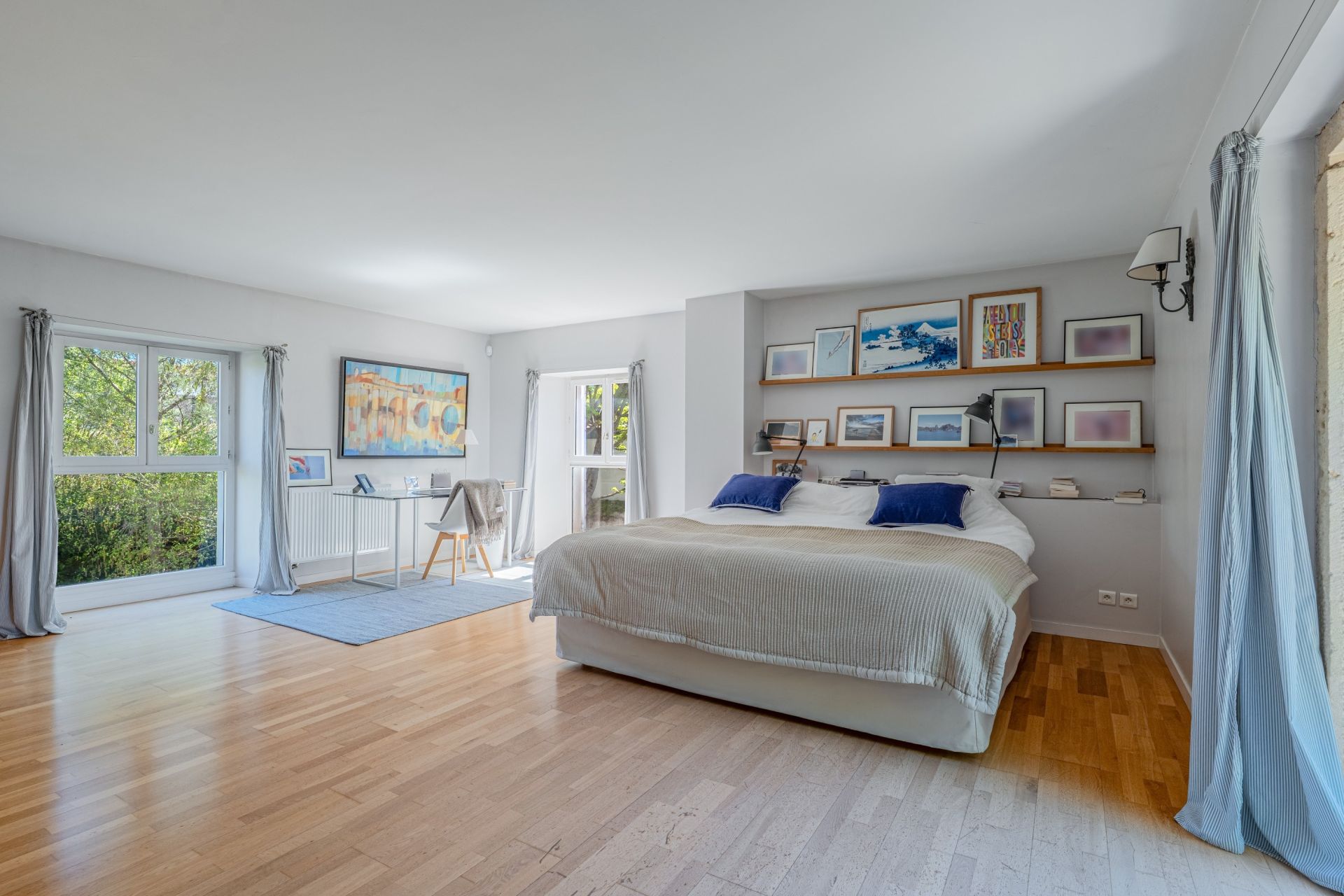 luxury house 9 Rooms for sale on CHASSELAY (69380)