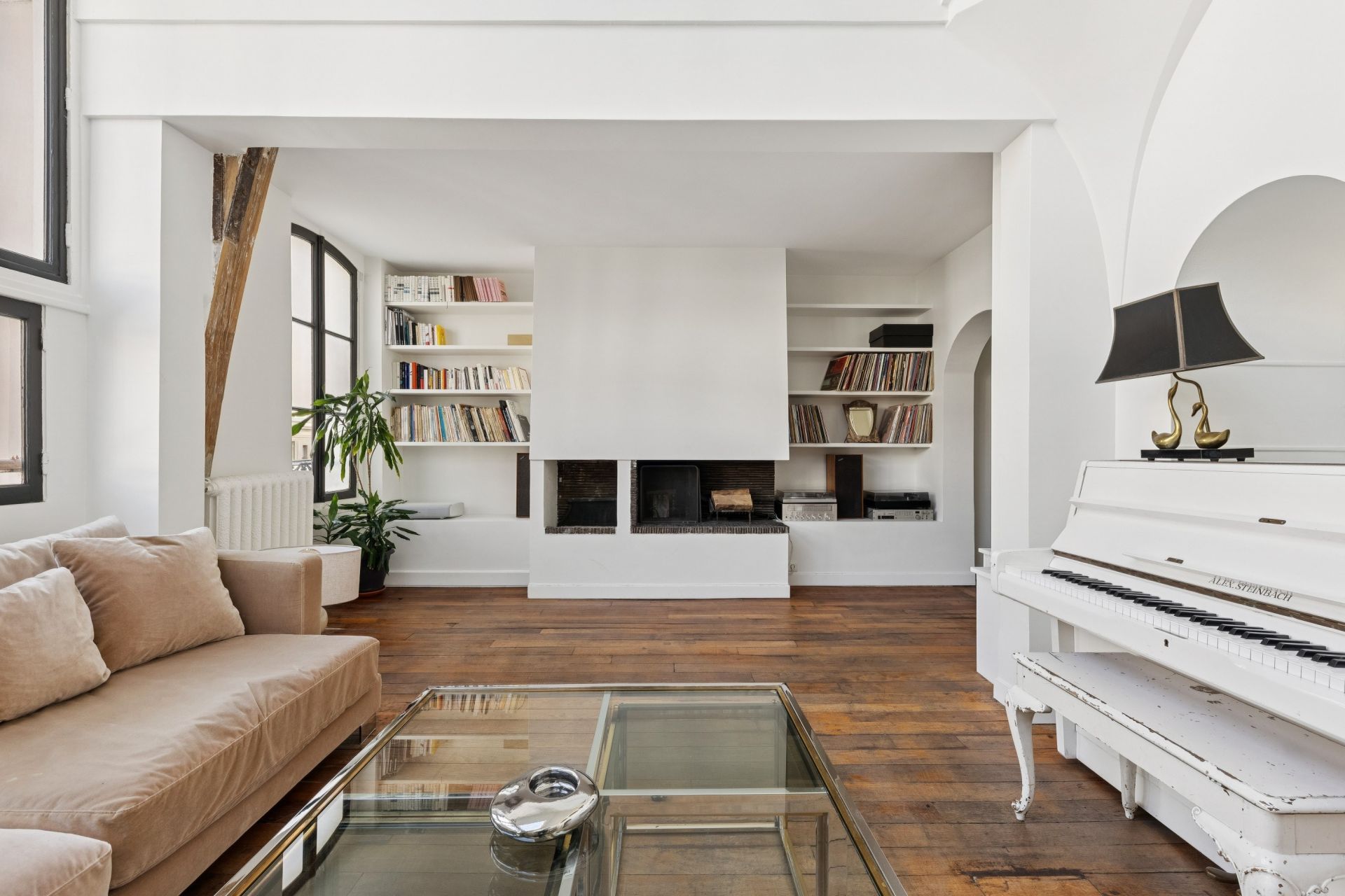 luxury apartment 7 Rooms for sale on PARIS (75009)