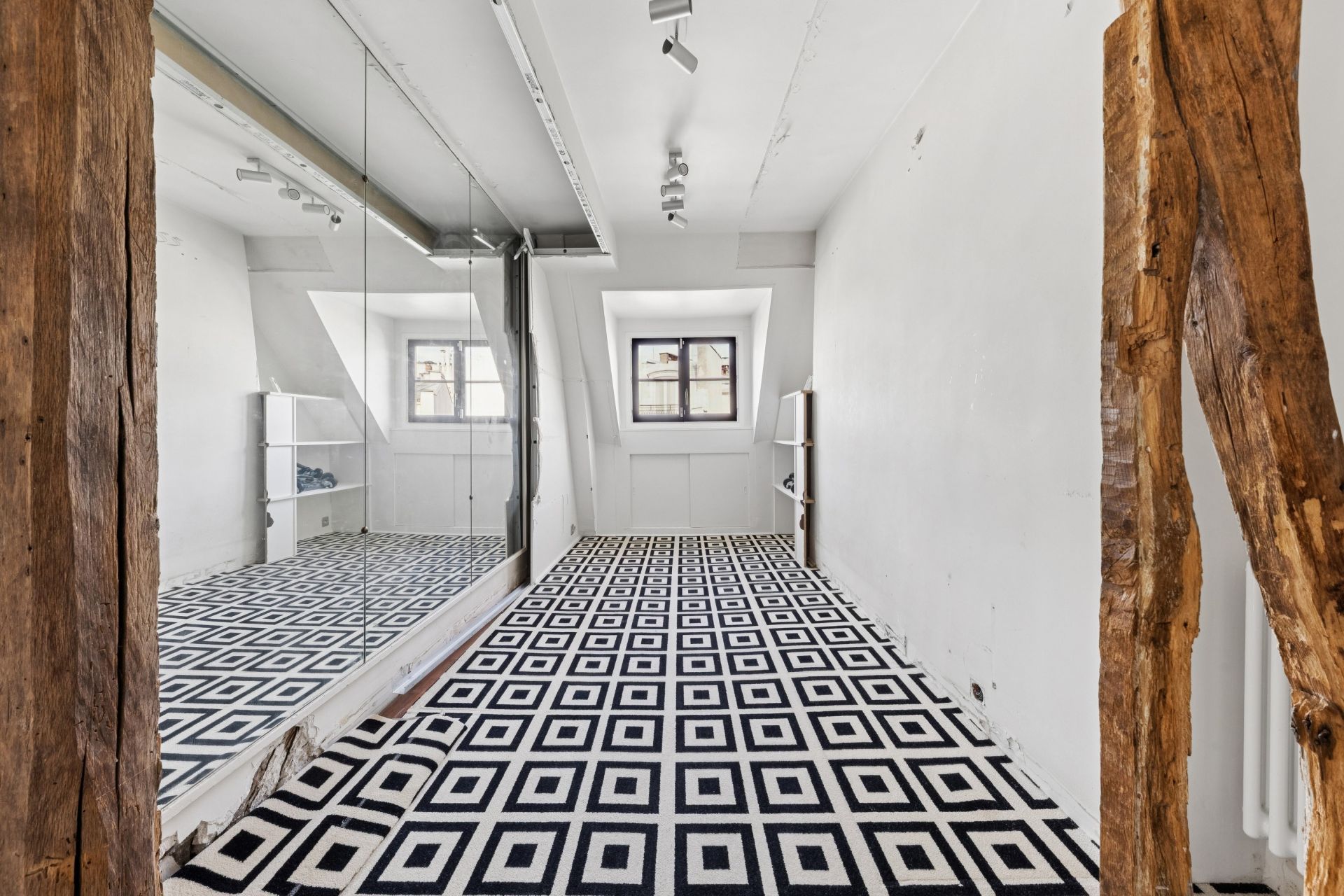 luxury apartment 7 Rooms for sale on PARIS (75009)