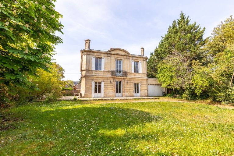 maison de luxe 9 Pièces en vente sur BORDEAUX (33000)