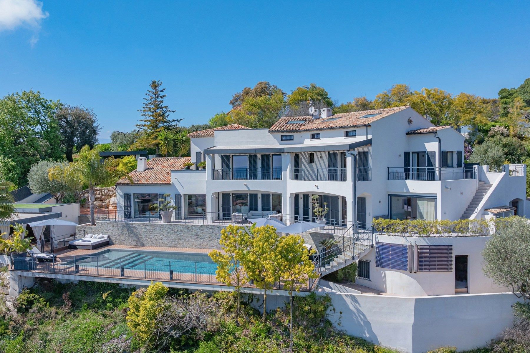 villa de luxe 8 Pièces en vente sur CAGNES SUR MER (06800)