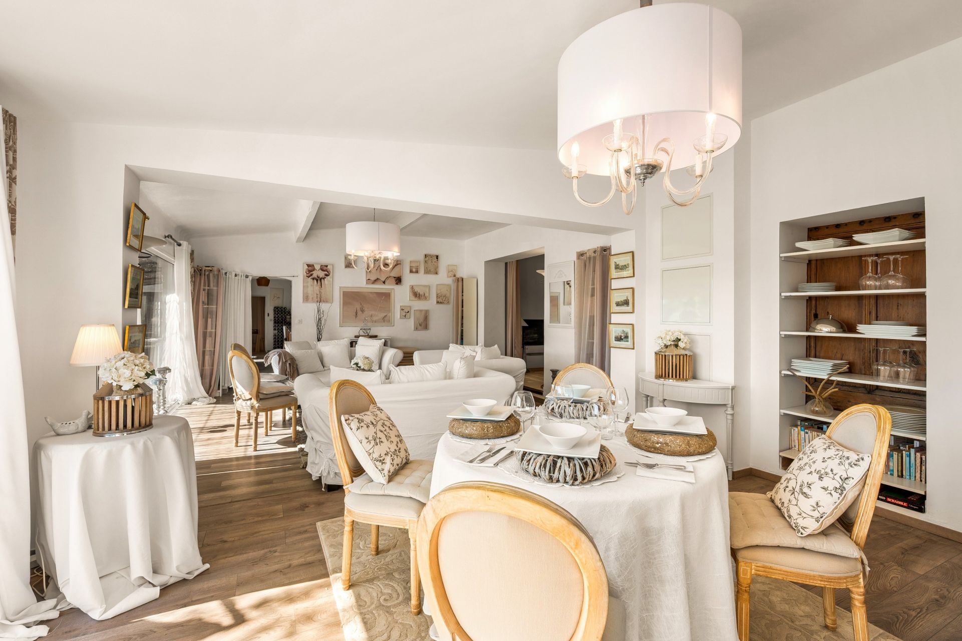 luxury provencale house 13 Rooms for sale on COTIGNAC (83570)